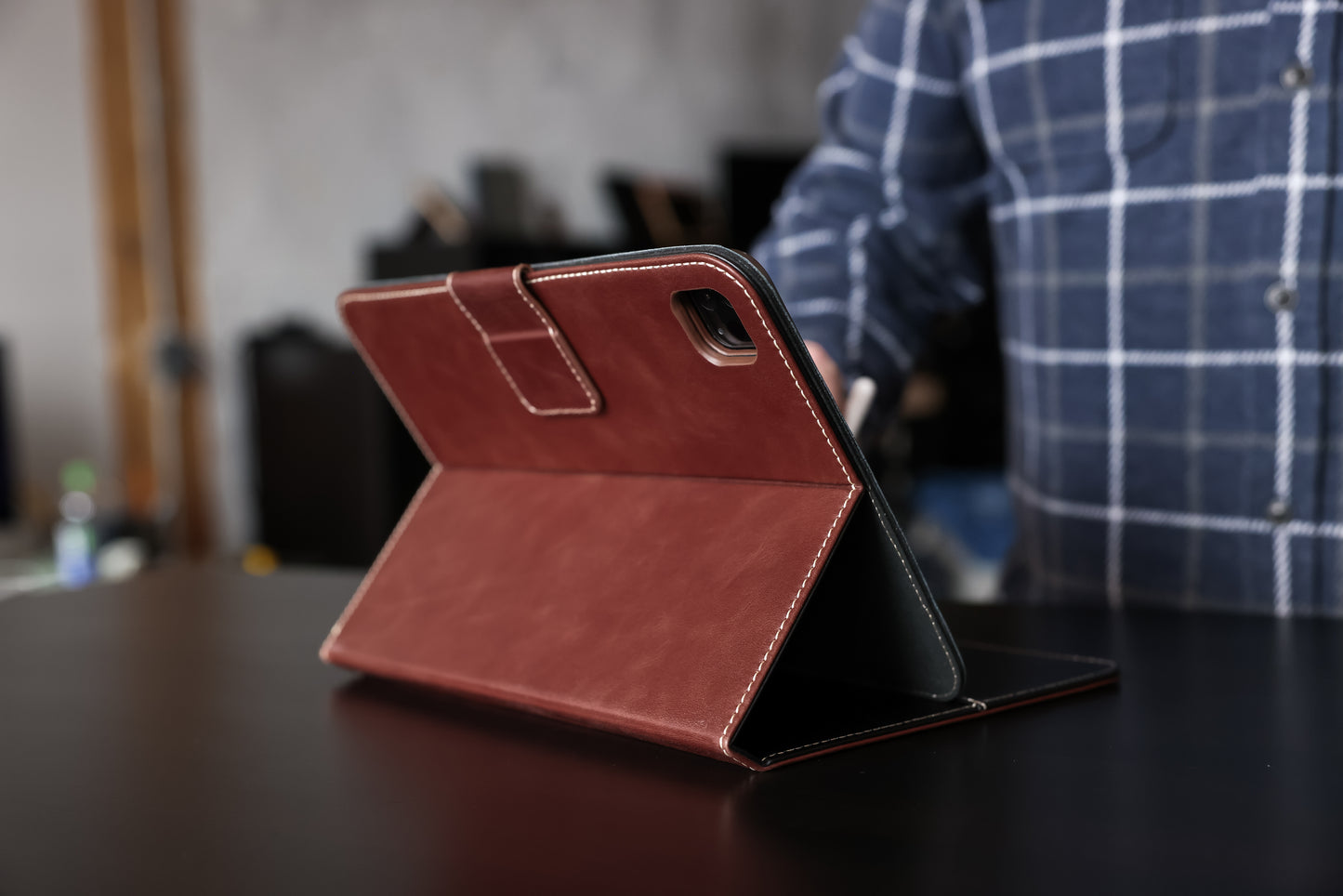 Magnetic Leather Case M5 / M4 iPad Pro 11"