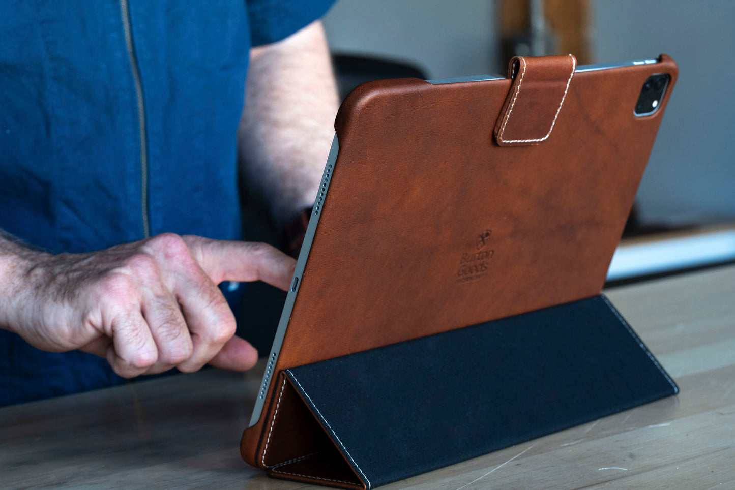 Burton Goods iPad Case Light Mahogany Classic Leather iPad Air 13 Case