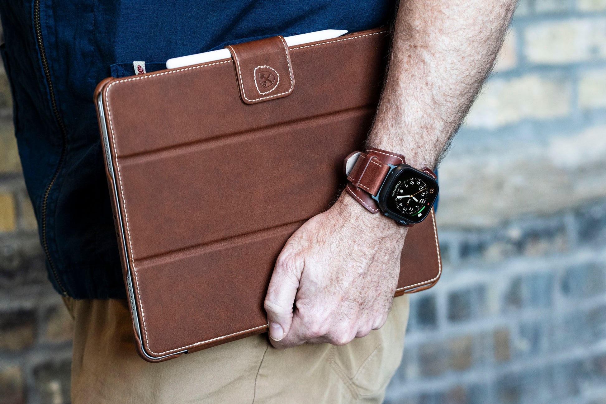 Burton Goods iPad Case Light Mahogany Classic Leather iPad Air 13 Case