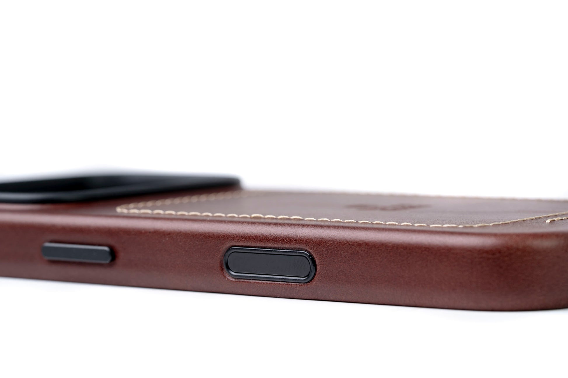 Burton Goods iPhone Case Heritage Leather Case For iPhone 17 Pro