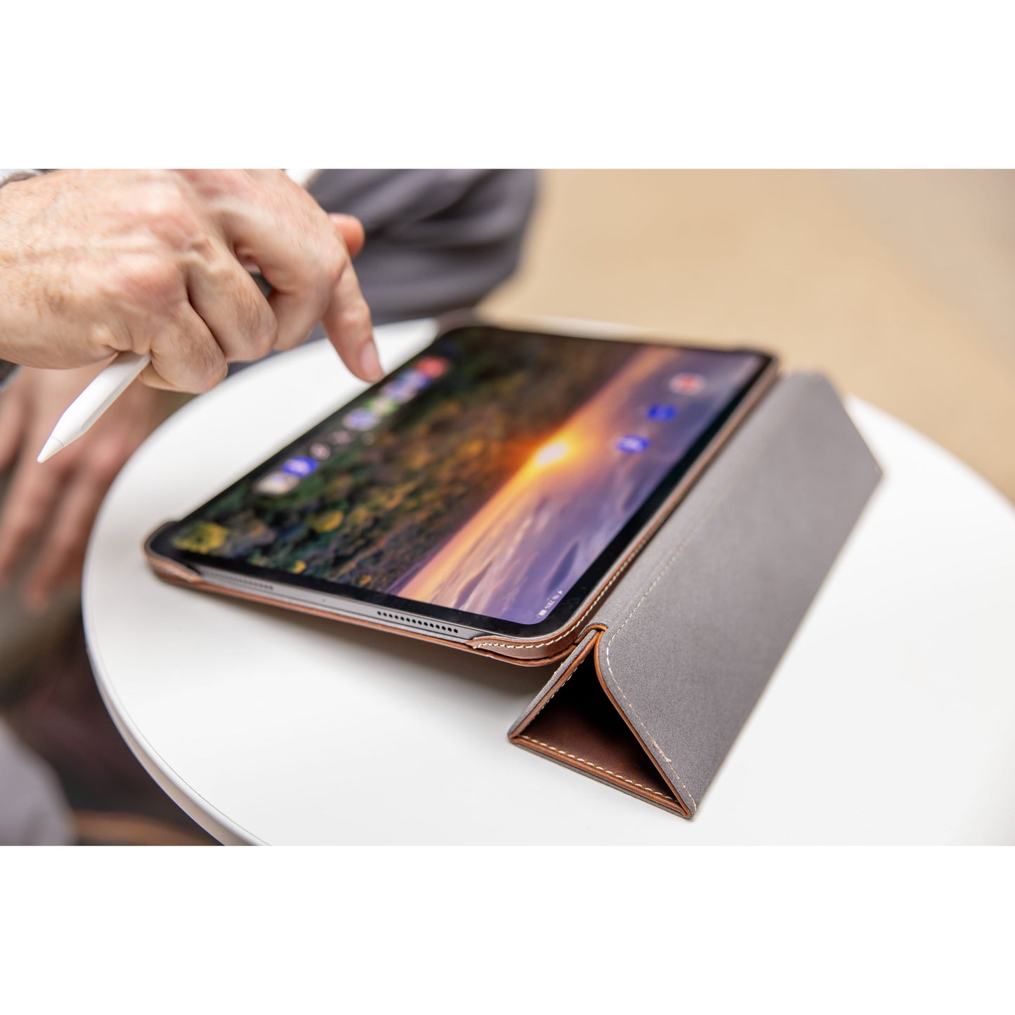 Burton Goods LLC iPad Case Slim Magnetic Leather Case M5 / M4 iPad Pro 11"