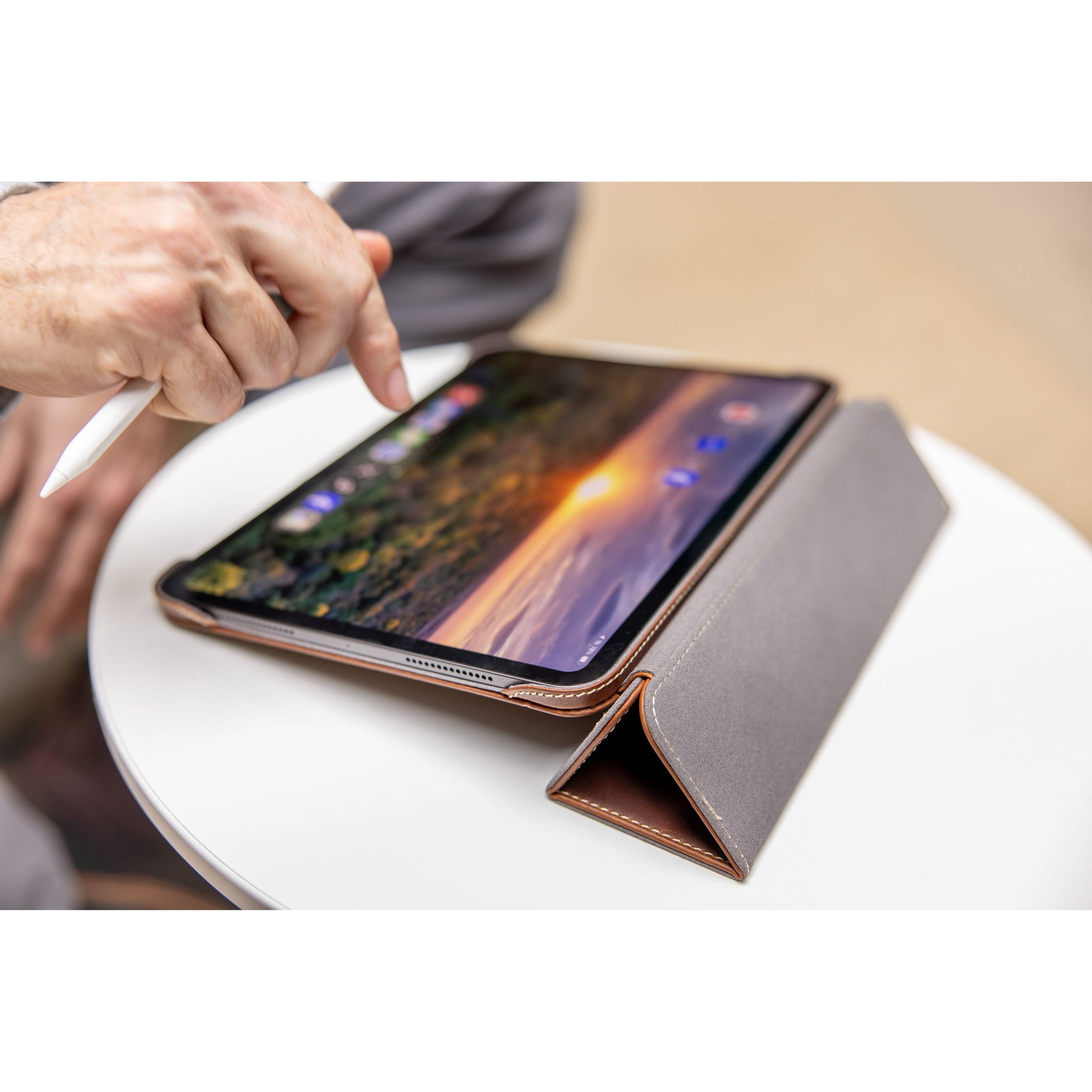 Burton Goods LLC iPad Case Slim Magnetic Leather Case M5 / M4 iPad Pro 11"