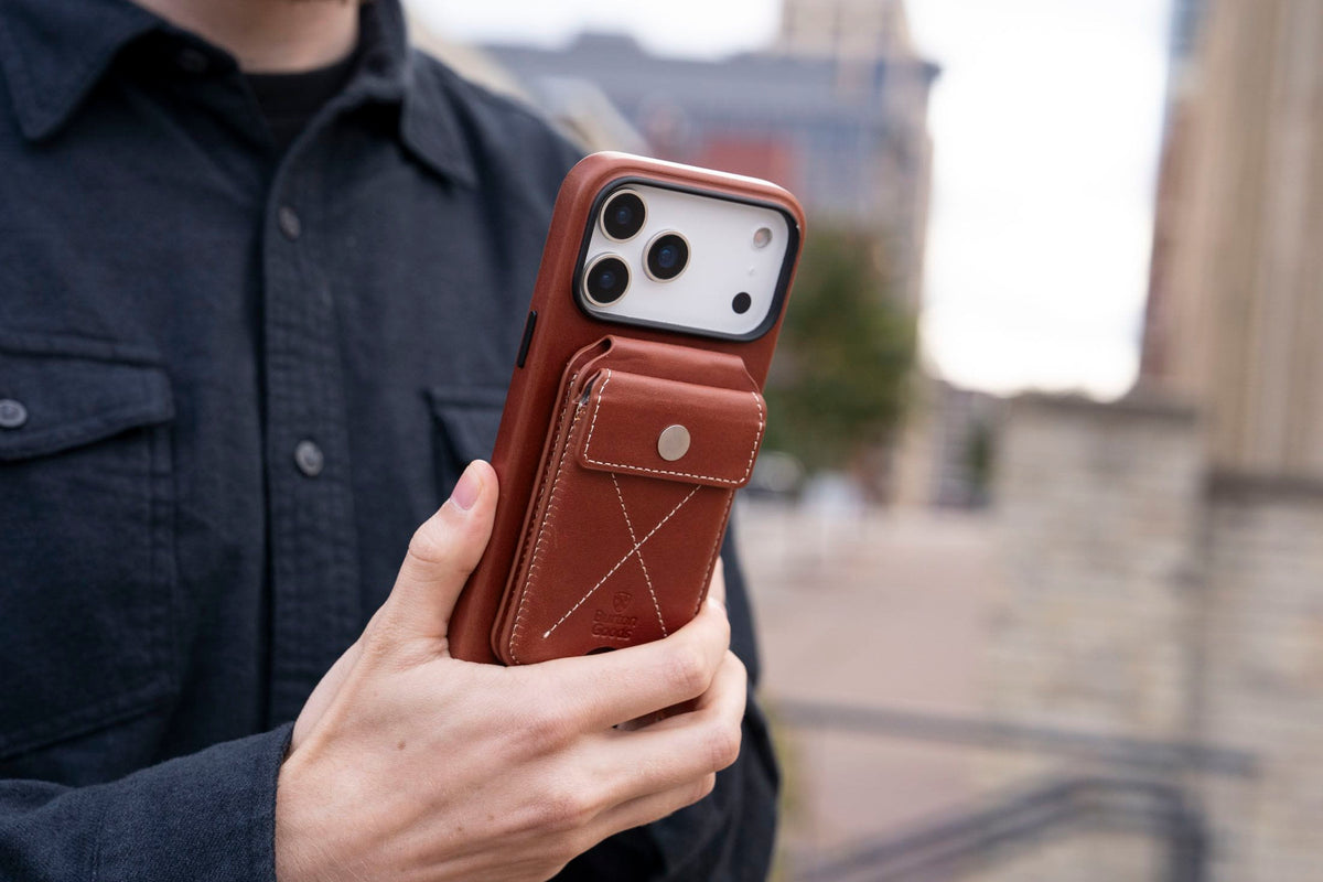 iPhone Case Heritage Case And Wallet Stand Bundle iPhone 18 Pro Max Burton Goods