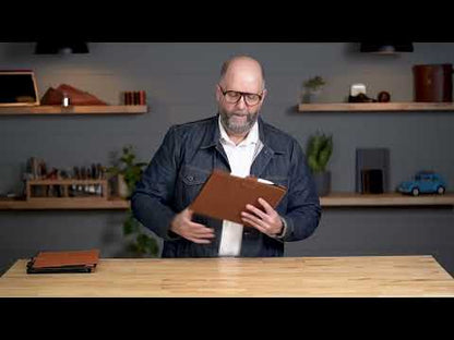 Limited Edition: Magnetic Leather Case M5 / M4 iPad Pro 13"